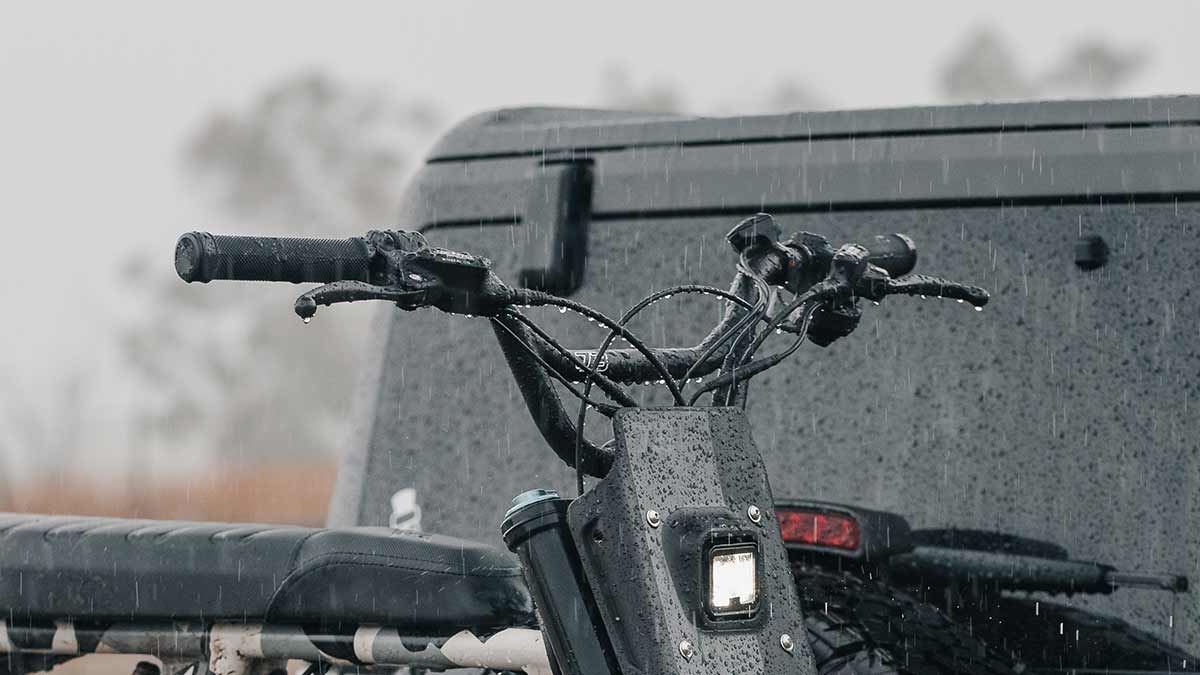 Closeup of the Super73-S Adventure Series ebike highlighting the Blain handlebar on the Snowshadow SE colorway