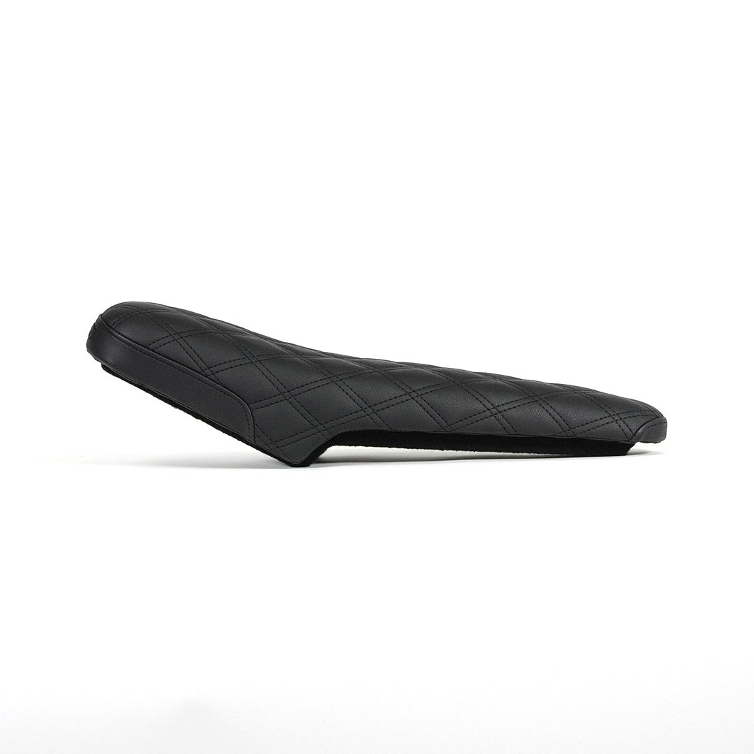 Side view of Saddlemen Spade Seat.